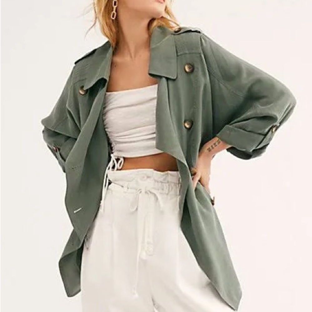 Free People Stylish Green light shirt Jacket layer piece with belts and pockets